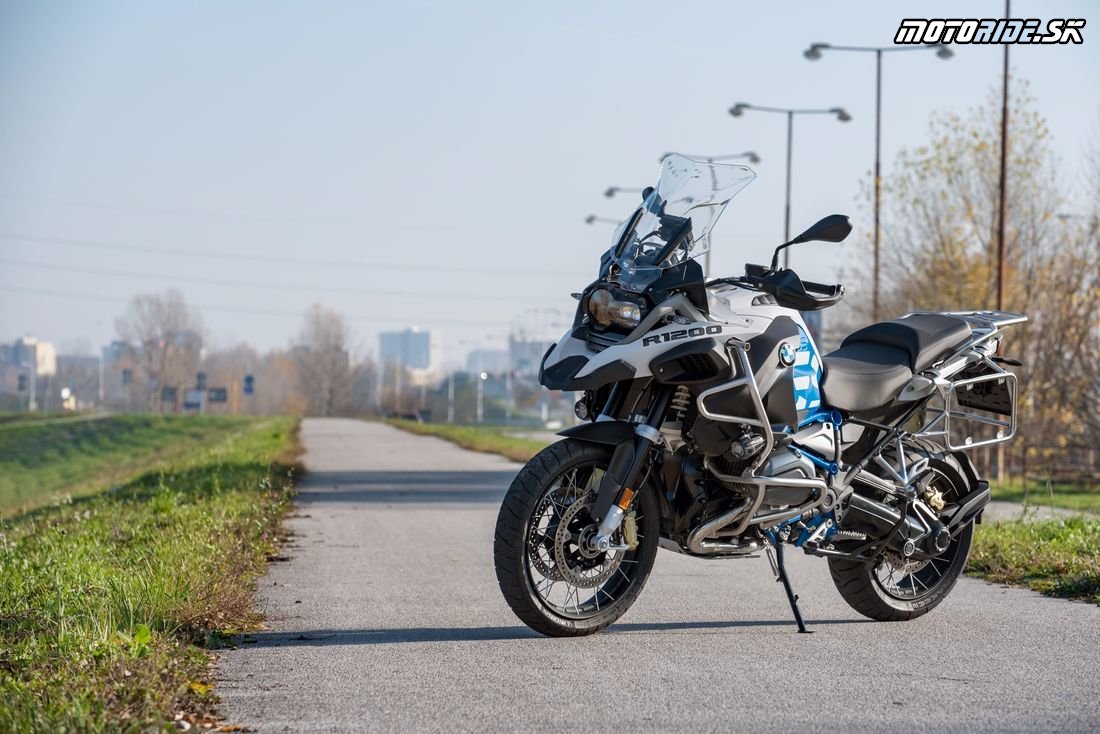 Test všestranného transkontinentálneho krížnika BMW R 1200 GS Adventure 2018