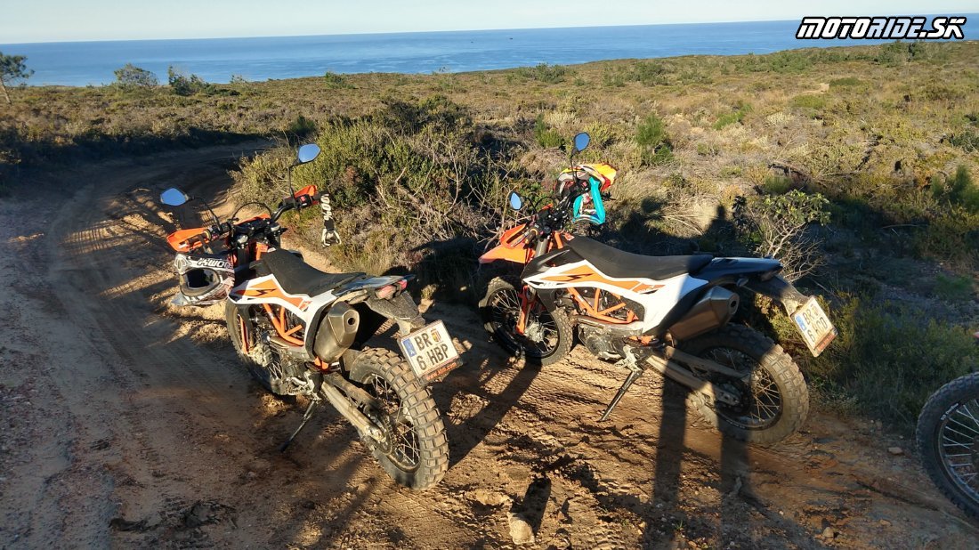 Ideme do piesku - KTM 690 Enduro R v Portugalsku