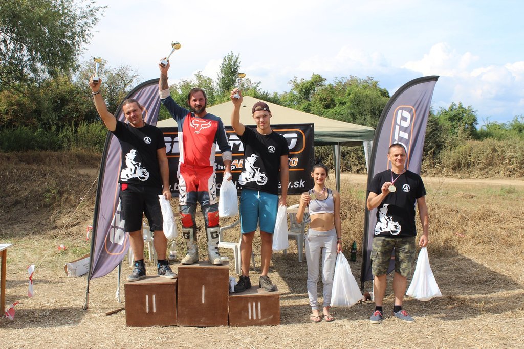 BEKA MOTO Pionier cross Čifáre 3.8.2019 Víťazi kategórie špecial 1. Juraj Orság 2. Rasťo Opálka 3. Ján Valyik