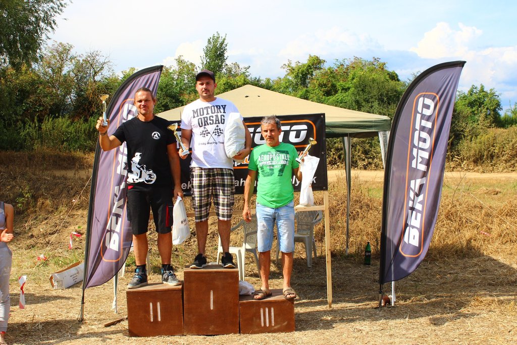 BEKA MOTO Pionier cross Čifáre 3.8.2019 Víťazi kategórie špecial 1. Juraj Orság 2. Rasťo Opálka 3. Ján Valyik