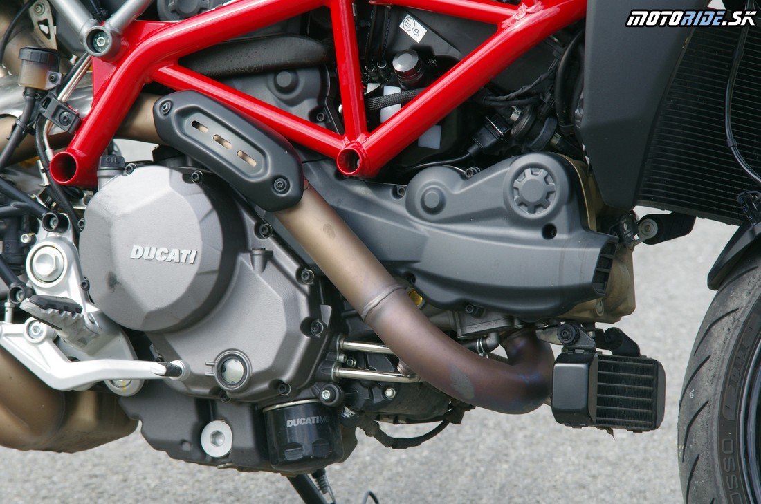 Toto je to dvojvalcové čudo čo tomu dáva gule - Ducati Hypermotard 950 2019