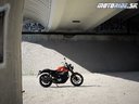 Moto Guzzi V7 Stone (2021)