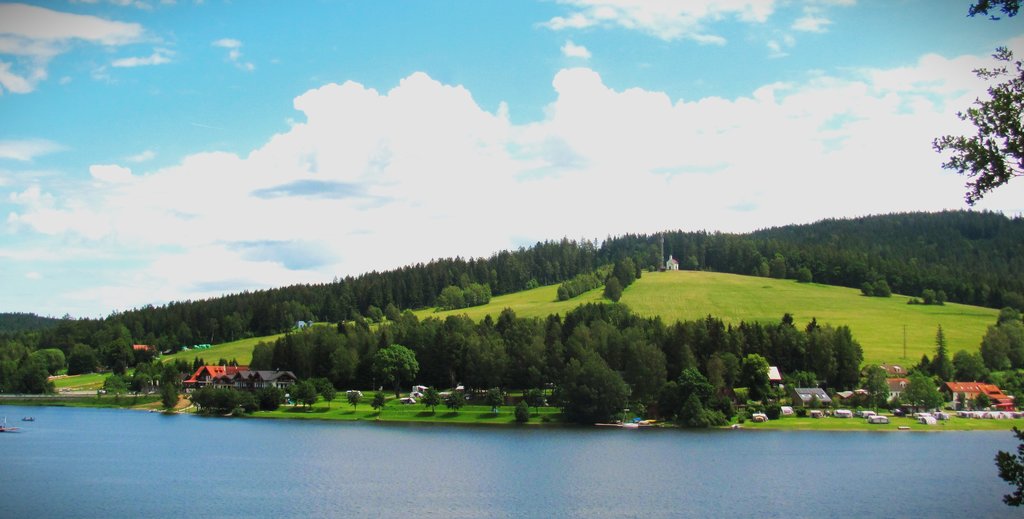 časť Frymburgu s lyžiarskym strediskom a kalváriou