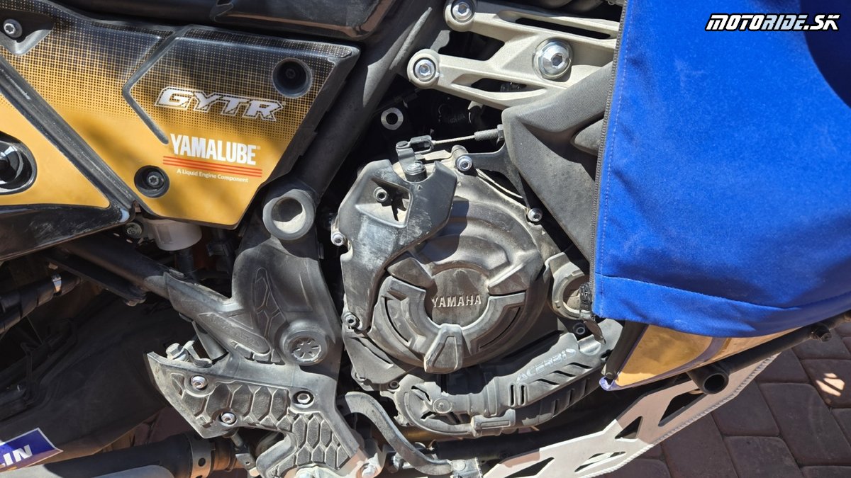 Ako sa zmenila poloha ovládania spojky - stará Ténéré 700 - prvé dojmy s Maroka - Naživo: Testujeme Yamaha Ténéré 700 a 700 Rally 2025 v Maroku
