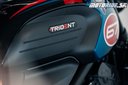 Triumph predstavil Trident 660 v krásnych farbách Triple Tribute 