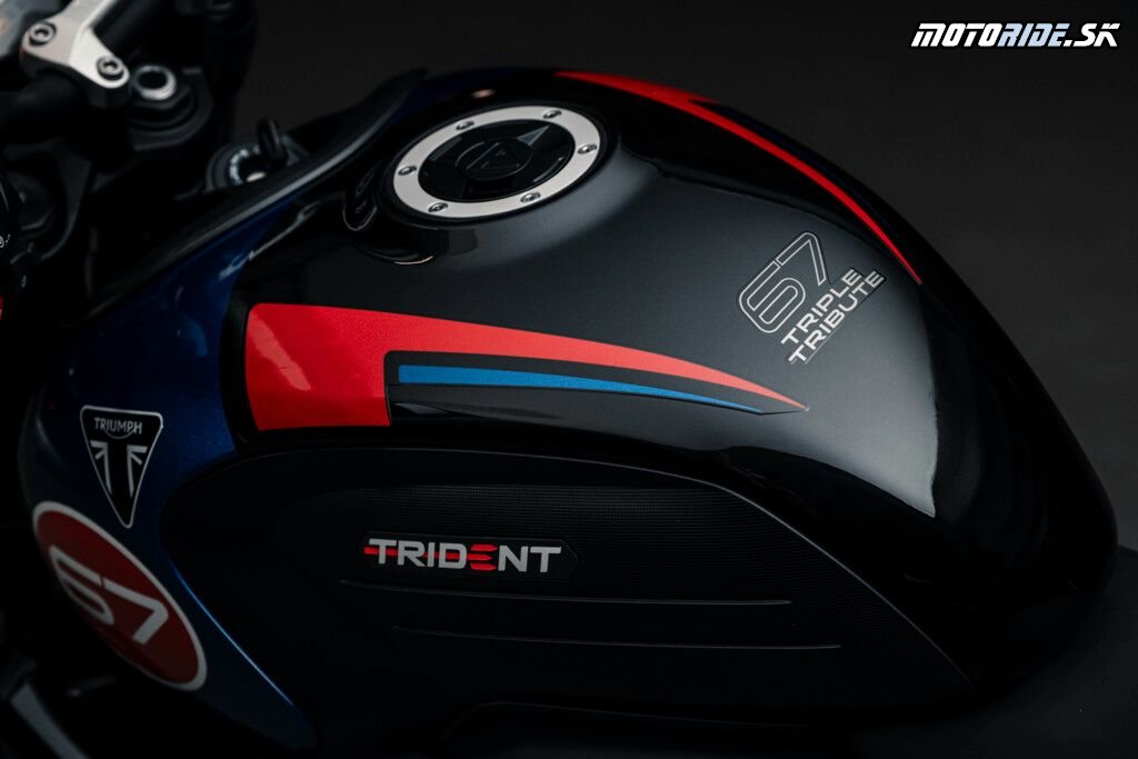 Triumph predstavil Trident 660 v krásnych farbách Triple Tribute 