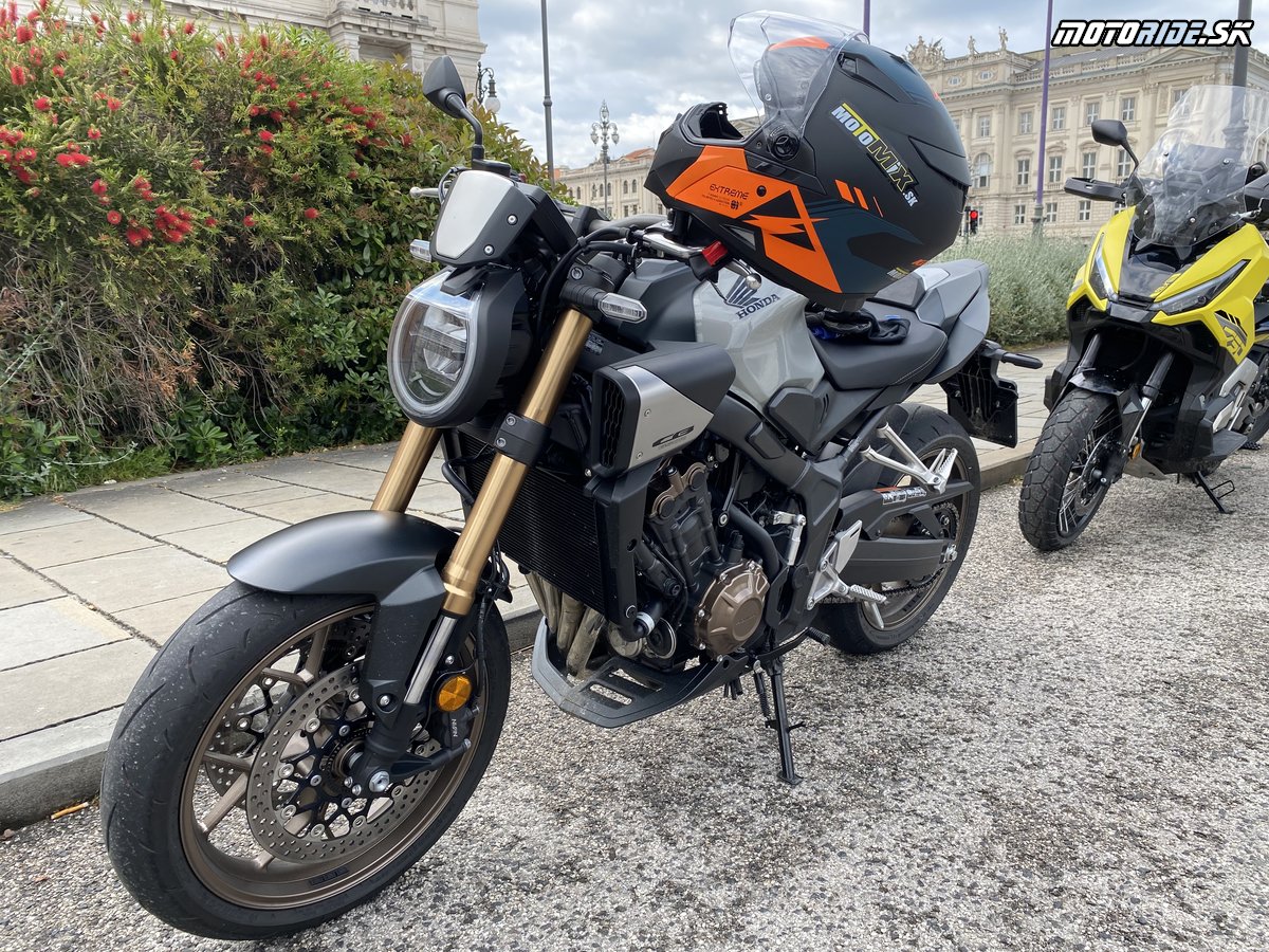 Honda CB650R e-clutch - Honda A2 adventure