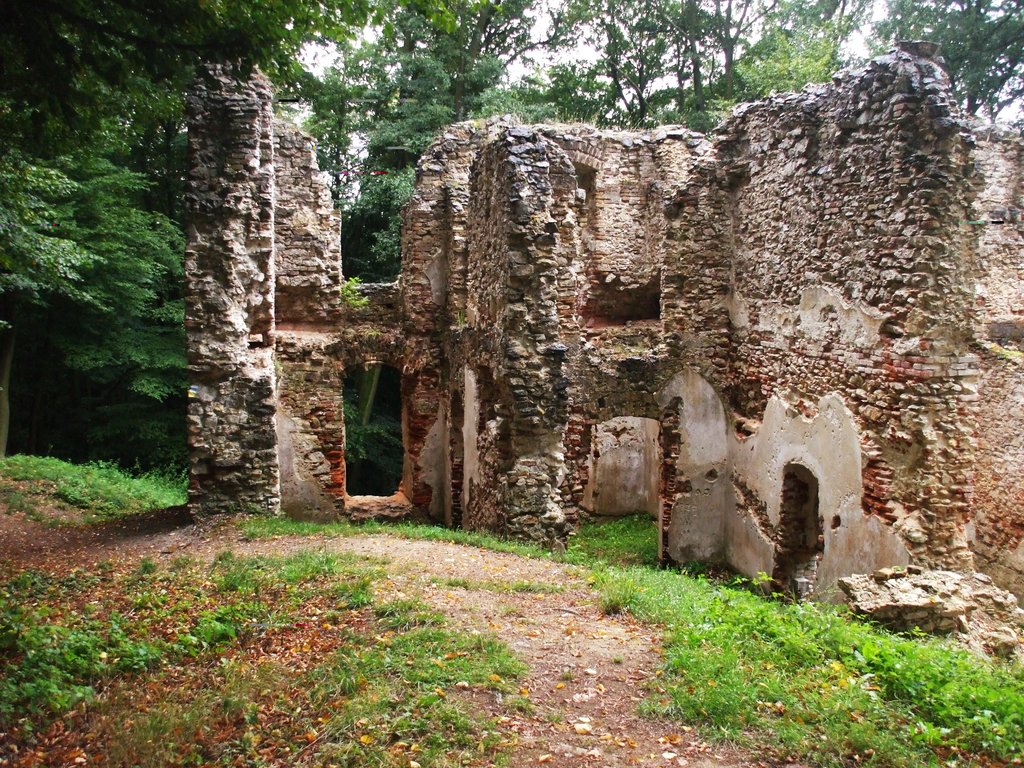 múry kláštora stále stoja