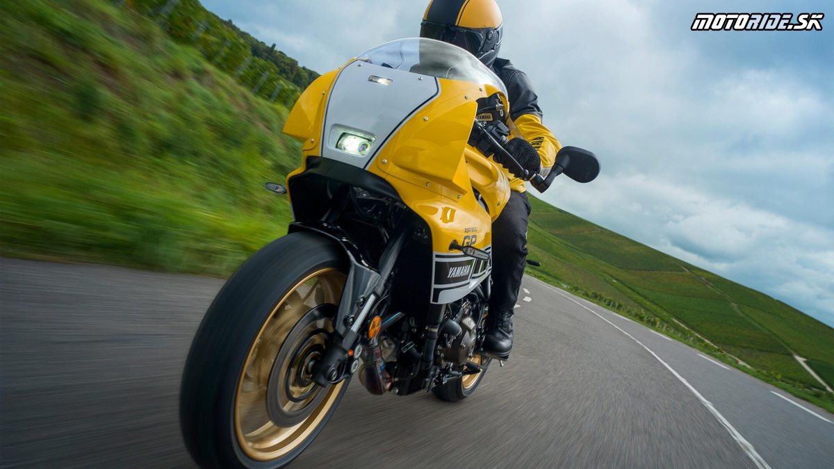 Yamaha XSR900 GP 2026 Legend Yellow 2026