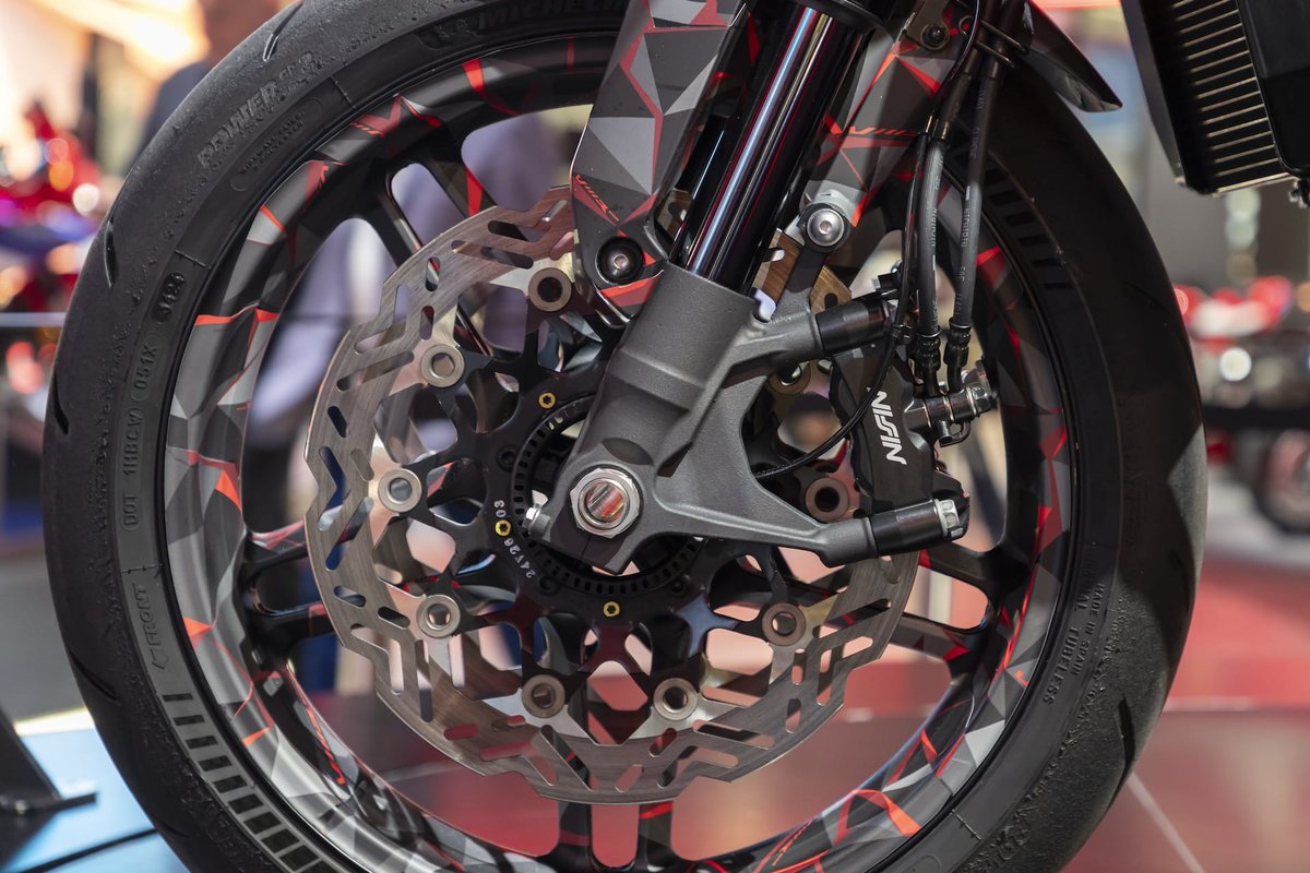 Honda V3R 900 E-Compressor (koncept EICMA 2025)