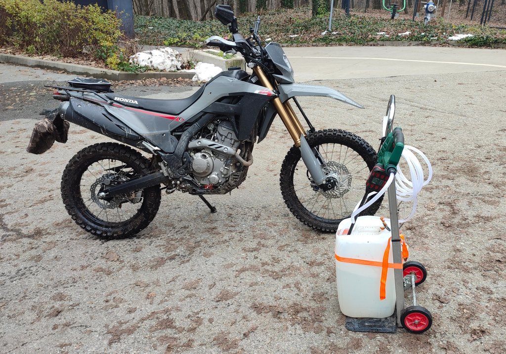 26. Baterková Parkside, aby sme v zime nemuseli ísť po nasolených cestách na linku.