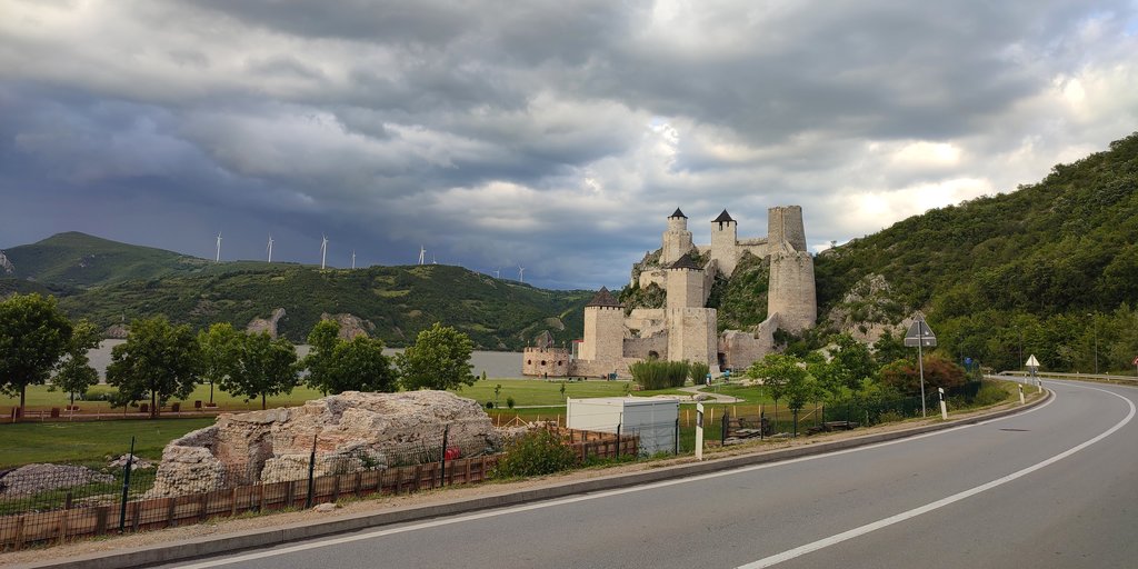 4. Golubac, nestihol som.