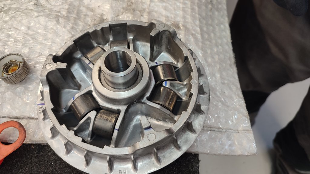 52. Po 24.000 km a vyfúknutí nečistôt.