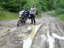 Mazľavé blatá na ceste do Kalini