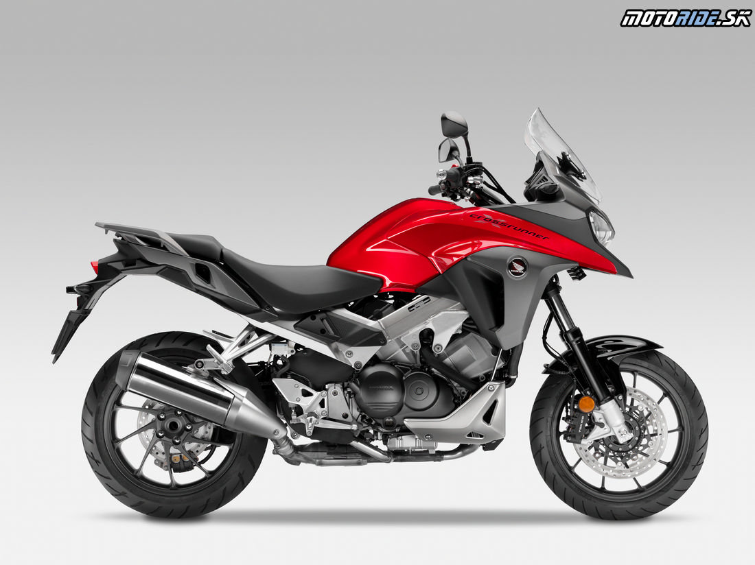 Nová Honda VFR800X Crossrunner pre rok 2015