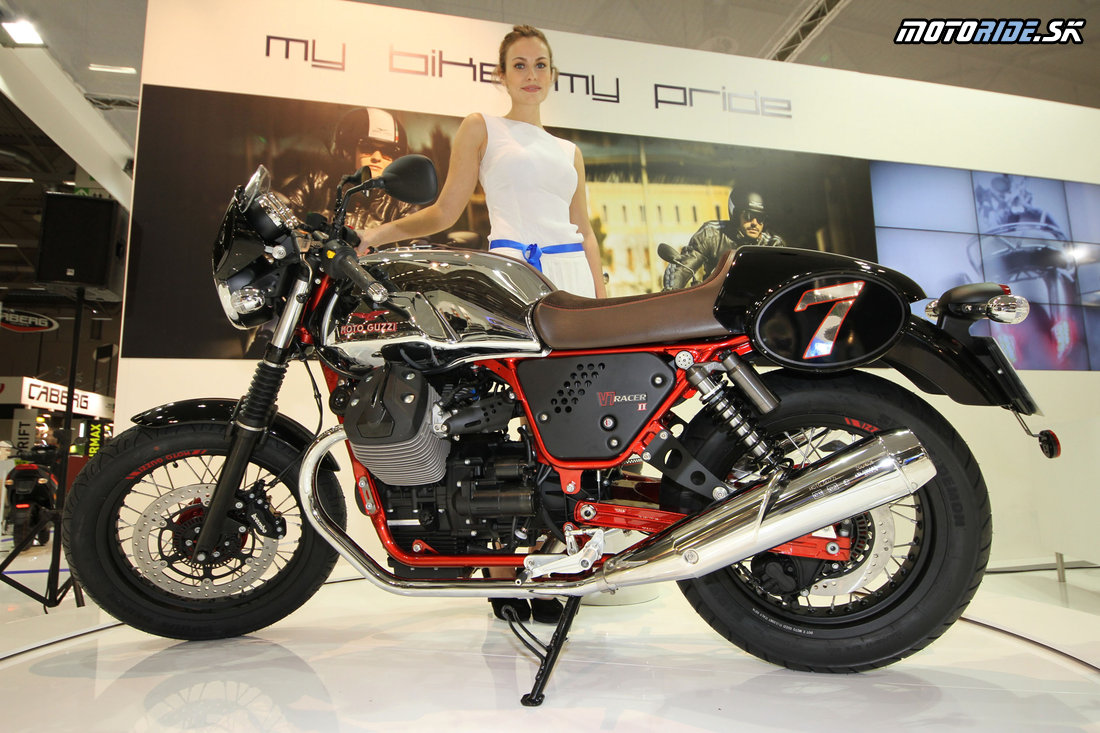 Moto Guzzi V7 II Racer 2015