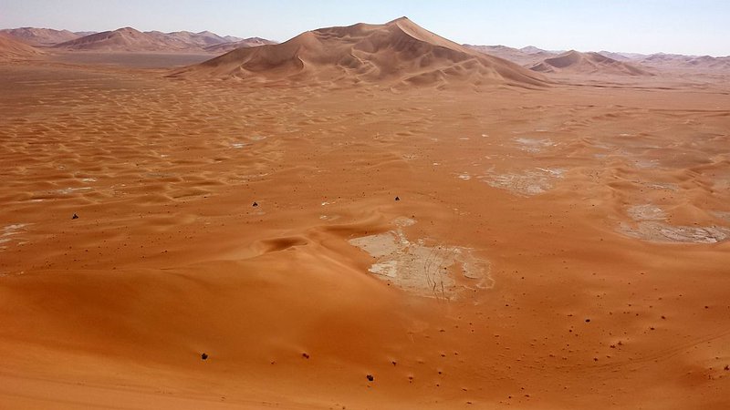 Rub Al Khali – aj 300 metrové duny.