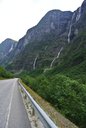 Nórsko 2015 - Vodopády lemujúce cestu, nádherné divadlo prírody