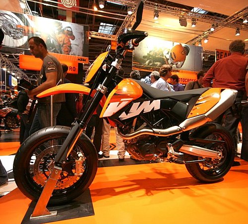 KTM 690 SMC 2011