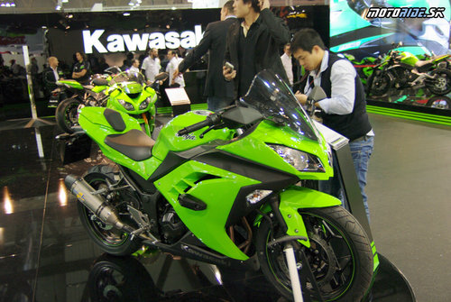  Kawasaki Ninja 300