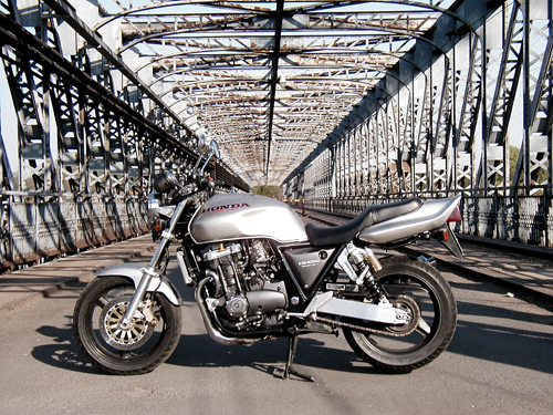  CB1000F