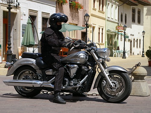  Yamaha XVS 1300 A Midnight Star