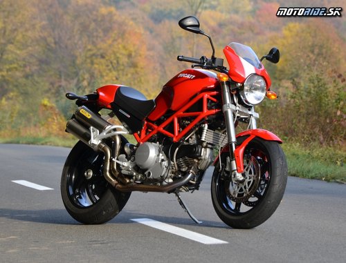  Ducati Monster S2R 800 - červená príšerka