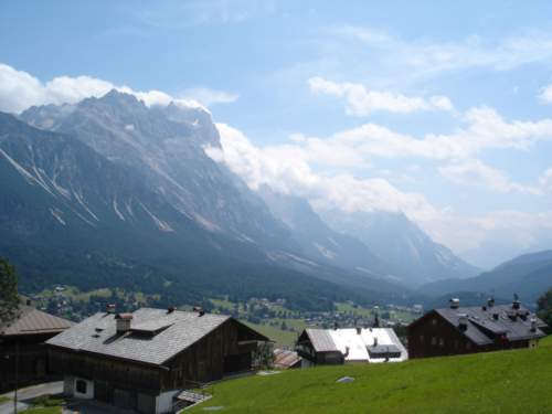  Cortina a údolie smerom na juh