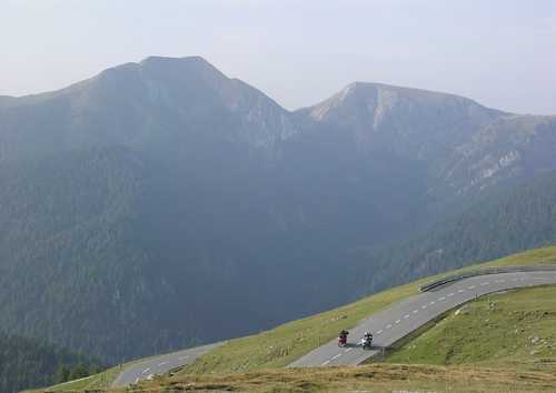  Nockalmstrasse, ranné klesanie do doliny