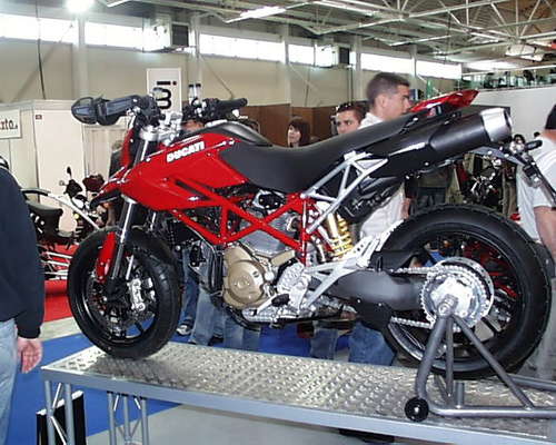  Ducati Hypermotard