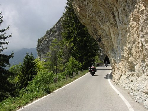  Po tiahlom stúpaní z Mori začína zaujímavejšia časť cesty na Monte Baldo...