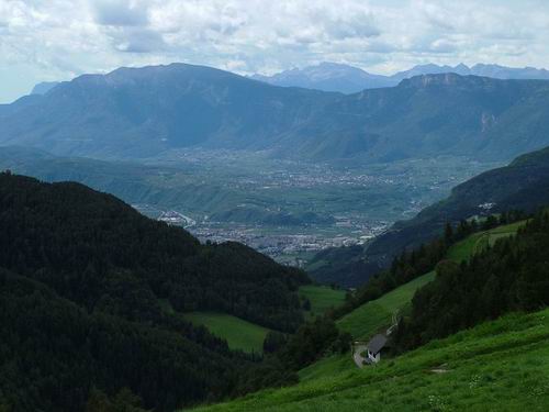  Pohľad na Bolzano zo severovýchodu
