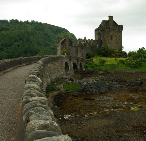  Eilean Donan Castle