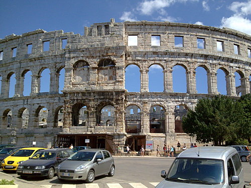  Koloseum v Pule