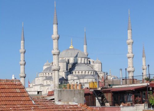  Výhľad zo strechy nášho hotela - Modrá mešita
