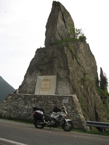  Pamätník vo Fagarraskom údolí