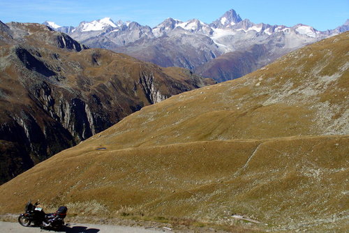  Záver stúpania na Nufenenpass z východu