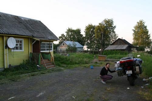  žltý dom aj so satelitom