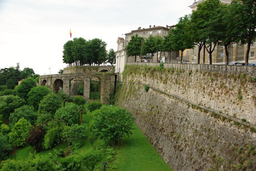  Bergamo a všetky farby zelene.